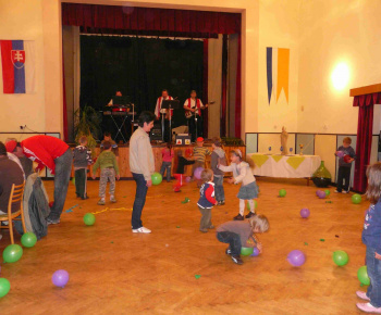 Stavanie mája2011